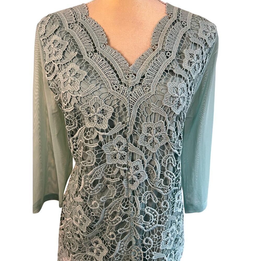 Fair Lady Sage Green Floral Crochet Lace Mesh Sleeve V-Neck Blouse Top Size 10